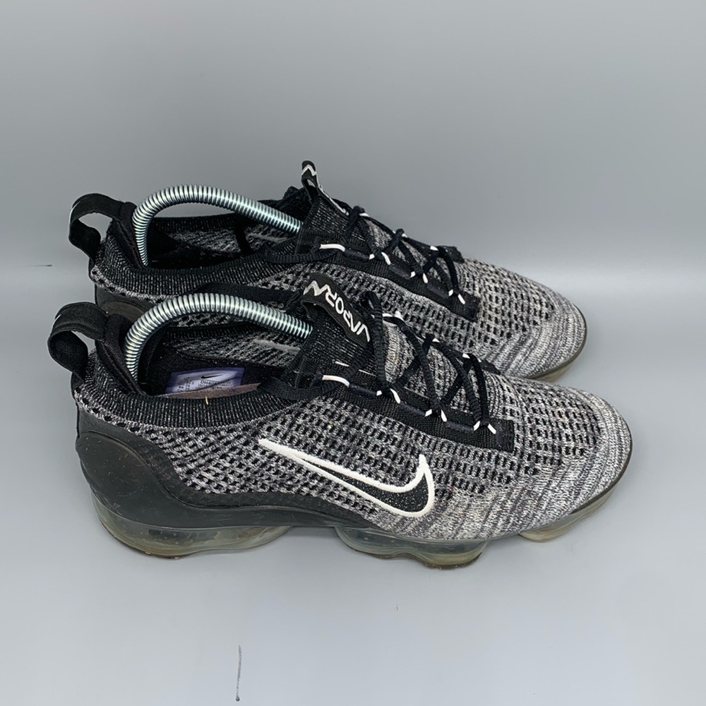 Nike Air Vapormax‎ 2020 Flyknit Oreo Running Shoes Women’s Sz 9